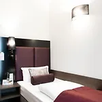 Arena An Der Friedberger Warte Hotel