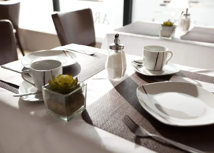 Arena An Der Friedberger Warte 3*