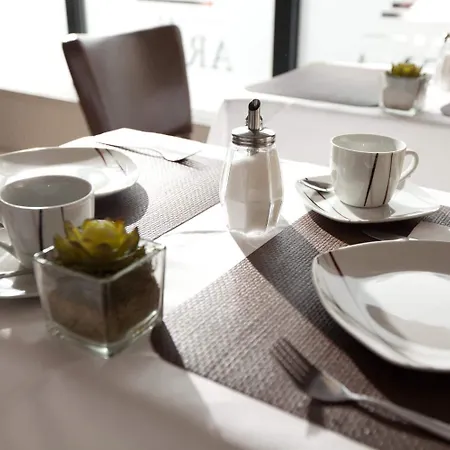 Arena An Der Friedberger Warte 3*